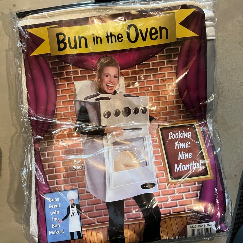Bun in the oven Halloween costume